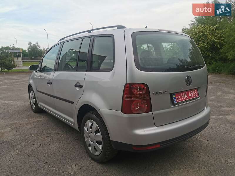 Минивэн Volkswagen Touran 2009 в Любомле
