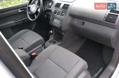 Минивэн Volkswagen Touran 2004 в 