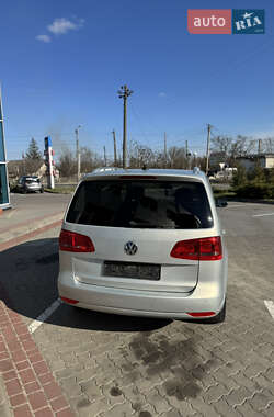 Минивэн Volkswagen Touran 2013 в 