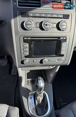 Минивэн Volkswagen Touran 2013 в 