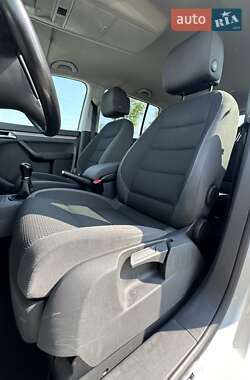 Минивэн Volkswagen Touran 2013 в 