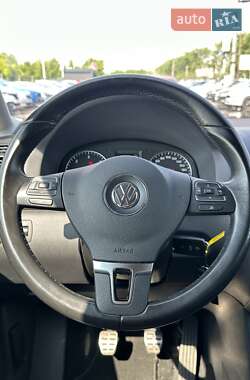 Минивэн Volkswagen Touran 2013 в 