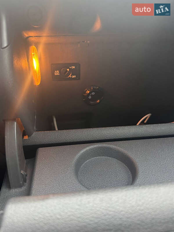 Минивэн Volkswagen Touran 2012 в Ужгороде