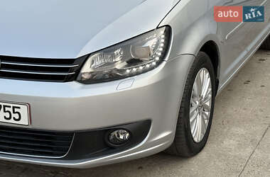 Минивэн Volkswagen Touran 2015 в 