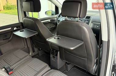 Минивэн Volkswagen Touran 2015 в 