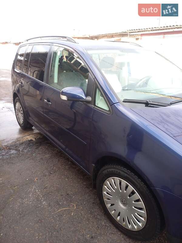 Минивэн Volkswagen Touran 2005 в Шептицькому