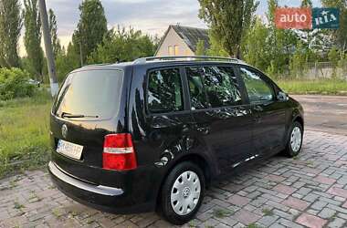 Мінівен Volkswagen Touran 2005 в 