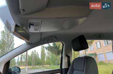 Мінівен Volkswagen Touran 2005 в 