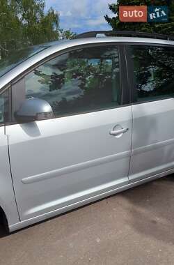 Минивэн Volkswagen Touran 2006 в 