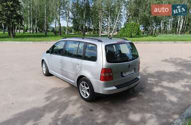 Минивэн Volkswagen Touran 2006 в 