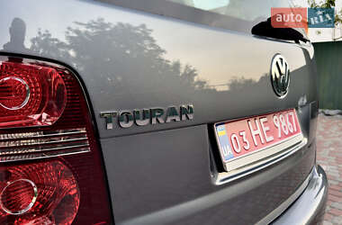 Мінівен Volkswagen Touran 2008 в 