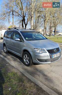 Мінівен Volkswagen Touran 2007 в Запоріжжі