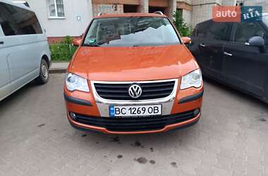 Мінівен Volkswagen Touran 2007 в Новояворівську