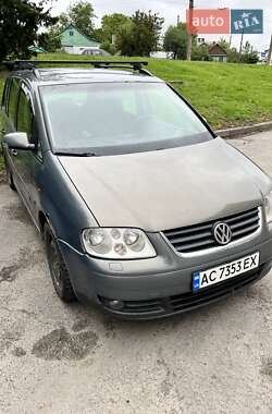 Мінівен Volkswagen Touran 2006 в Луцьку