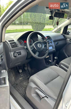Мінівен Volkswagen Touran 2005 в 