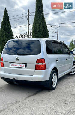 Мінівен Volkswagen Touran 2005 в 