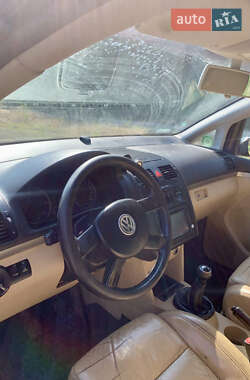 Минивэн Volkswagen Touran 2003 в 