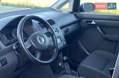 Минивэн Volkswagen Touran 2006 в 