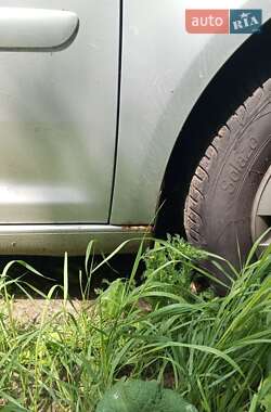 Мінівен Volkswagen Touran 2006 в 