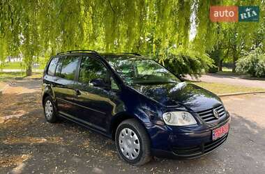 Минивэн Volkswagen Touran 2006 в Кременце