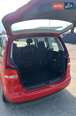 Минивэн Volkswagen Touran 2006 в 