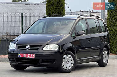 Минивэн Volkswagen Touran 2005 в 