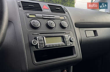 Минивэн Volkswagen Touran 2005 в 