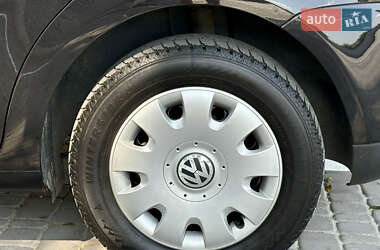Минивэн Volkswagen Touran 2005 в 