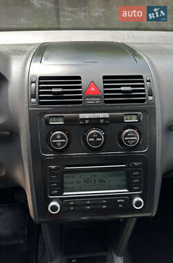 Минивэн Volkswagen Touran 2006 в 