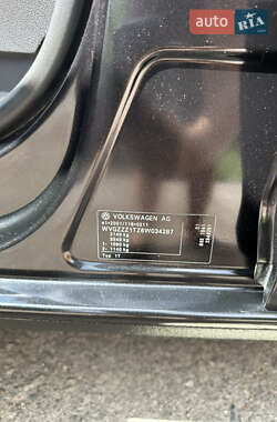 Минивэн Volkswagen Touran 2006 в 