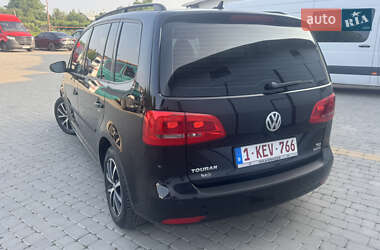 Минивэн Volkswagen Touran 2014 в 