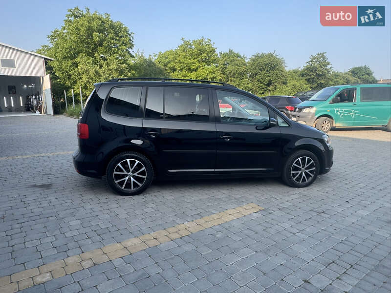 Минивэн Volkswagen Touran 2014 в Коломые