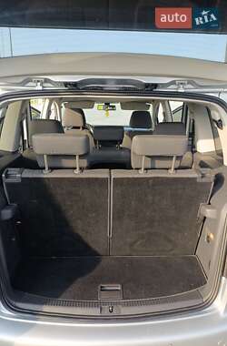 Минивэн Volkswagen Touran 2010 в 