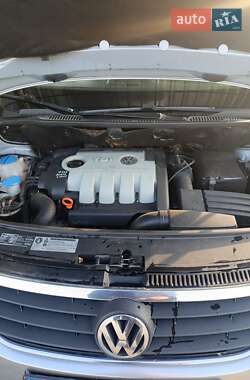 Минивэн Volkswagen Touran 2010 в 