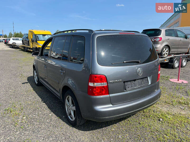 Volkswagen Touran 2004