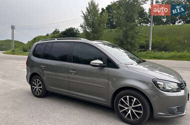 Мінівен Volkswagen Touran 2010 в Києві