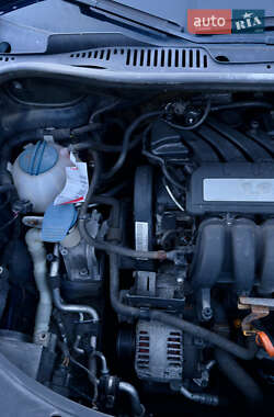Минивэн Volkswagen Touran 2008 в 