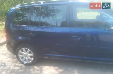 Мінівен Volkswagen Touran 2006 в Запоріжжі