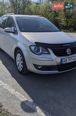 Мінівен Volkswagen Touran 2009 в Вінниці
