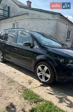 Мінівен Volkswagen Touran 2012 в Володимирі