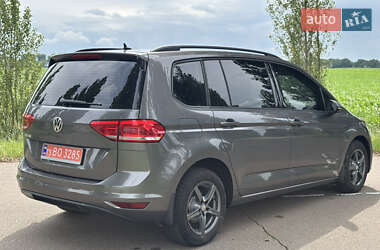 Микровэн Volkswagen Touran 2016 в 
