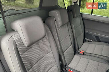 Микровэн Volkswagen Touran 2016 в 