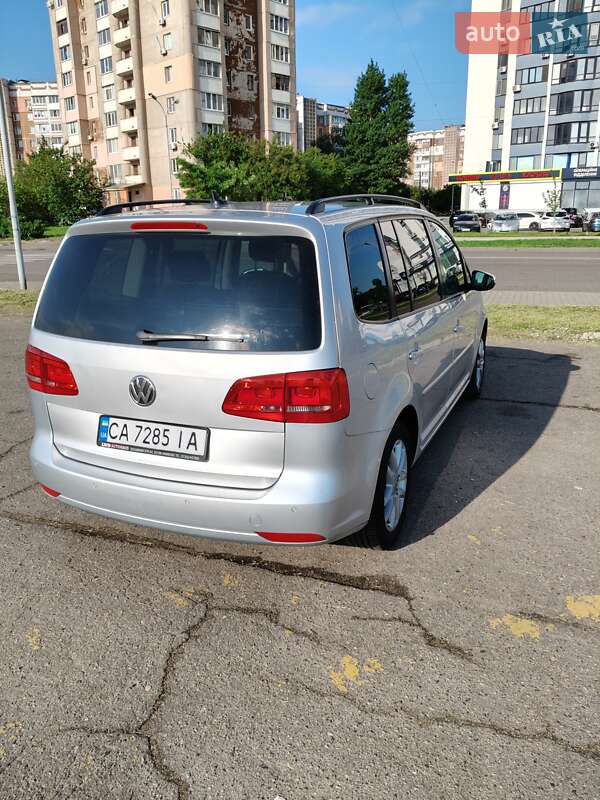 Мінівен Volkswagen Touran 2012 в Черкасах