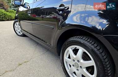 Минивэн Volkswagen Touran 2009 в 
