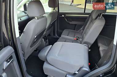 Минивэн Volkswagen Touran 2009 в 