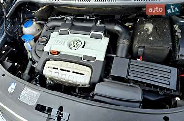 Минивэн Volkswagen Touran 2009 в 