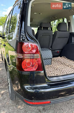 Мінівен Volkswagen Touran 2008 в 