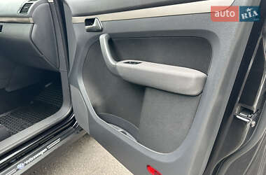 Минивэн Volkswagen Touran 2008 в 