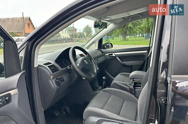 Минивэн Volkswagen Touran 2008 в 