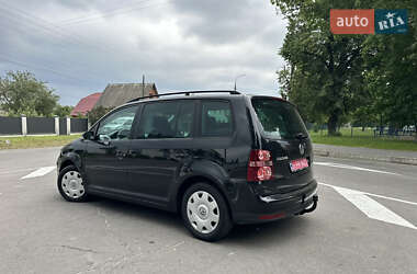 Минивэн Volkswagen Touran 2008 в 